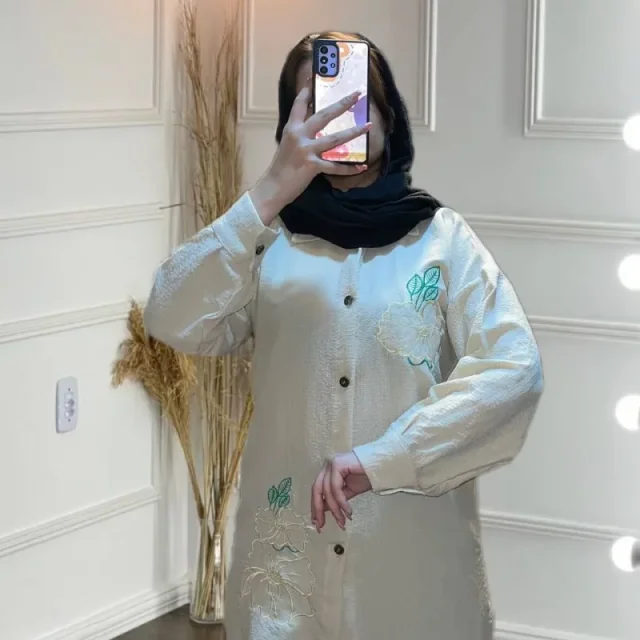 مانتو جلو دکمه دبل گلدوزی