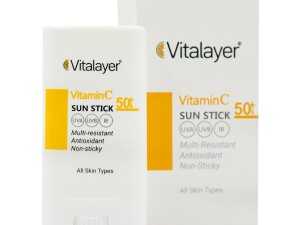 ضد آفتاب استیکی ویتامین C SPF50 ویتالیر 15 گرم