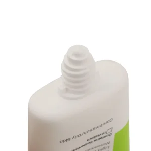 فلوئید ضدآفتاب بی‌رنگ ویتالیر SPF50 مدل اکتیویت مناسب پوست‌های مختلط و چرب حجم 50 میلی‌لیتر