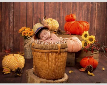 عکس نوزاد در تم پاییزی هالووین 